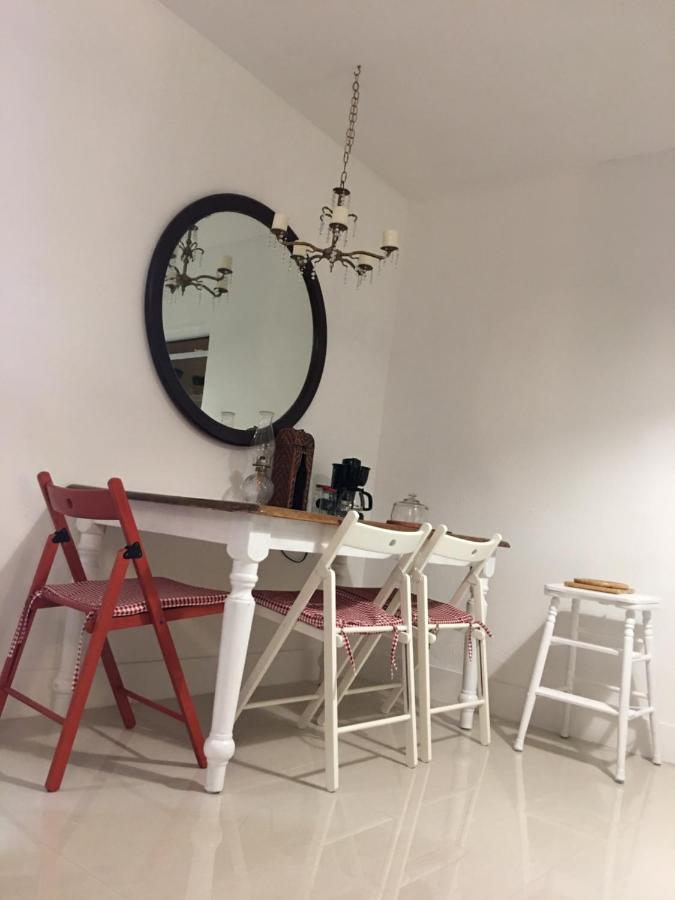 Private Studio Blocks From Coconut Grove Miami Bagian luar foto