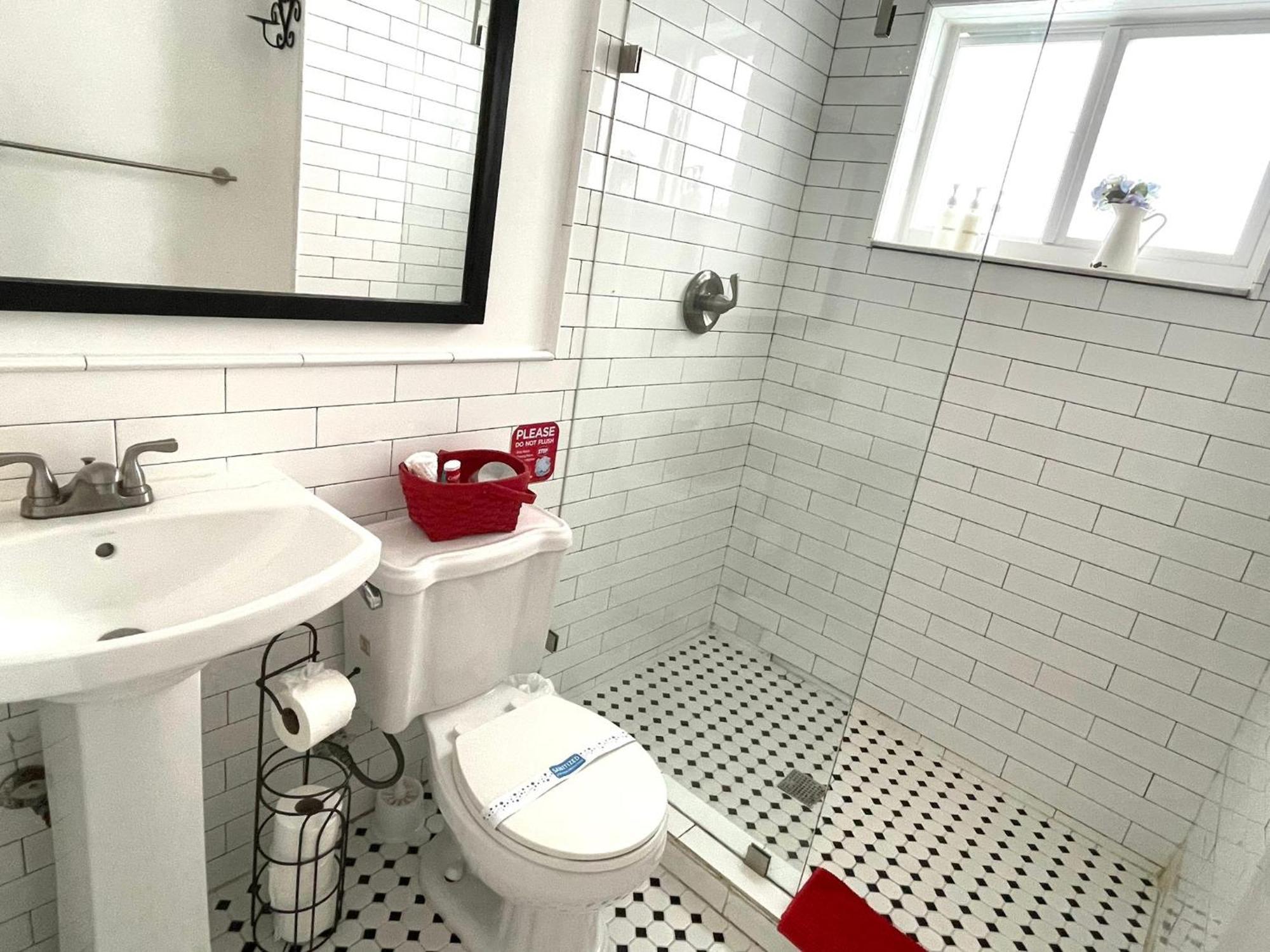 Private Studio Blocks From Coconut Grove Miami Bagian luar foto